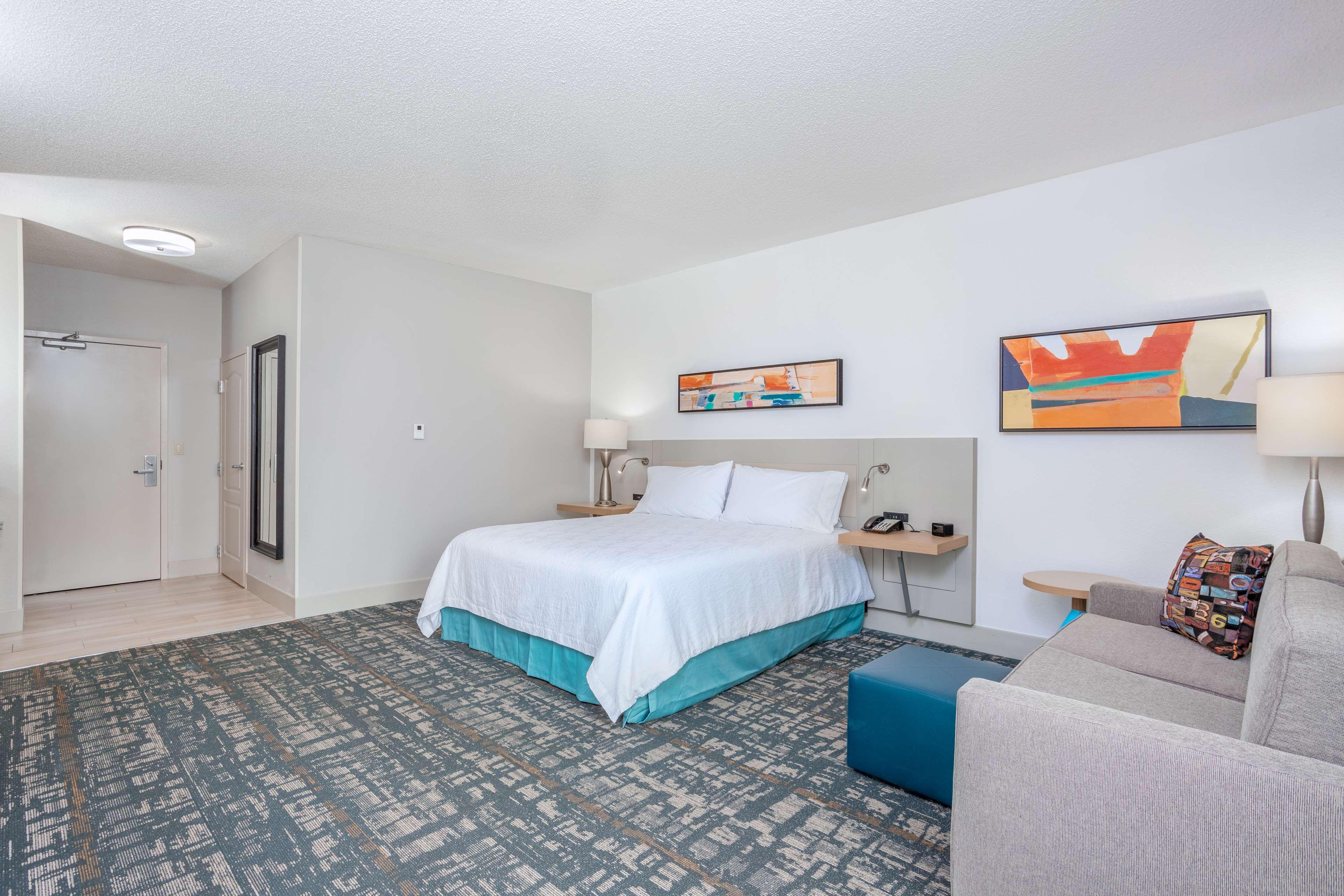 Hilton Garden Inn Cincinnati/Sharonville Exterior photo